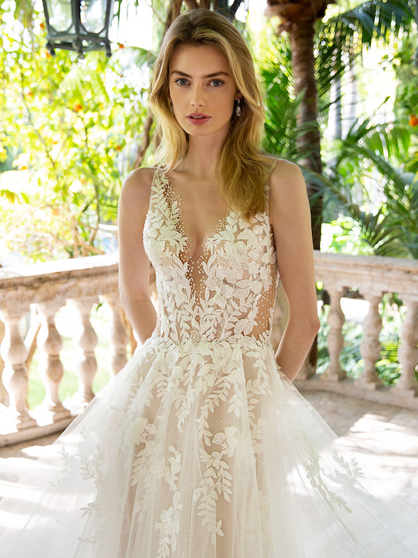 Enzoani_22_Pro_Riva_Close_Web
