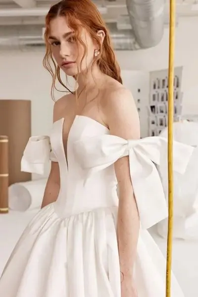 Louisville, KY Bridal Shop | See Why We're Rated 5.0 Louisville, KY Bridal Shop | See Why We're Rated 5.0