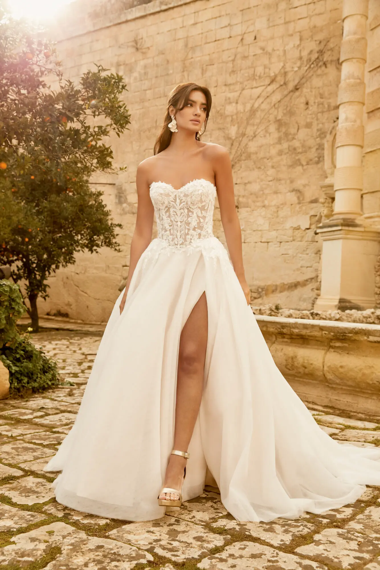 44490 | Adorn Bridal