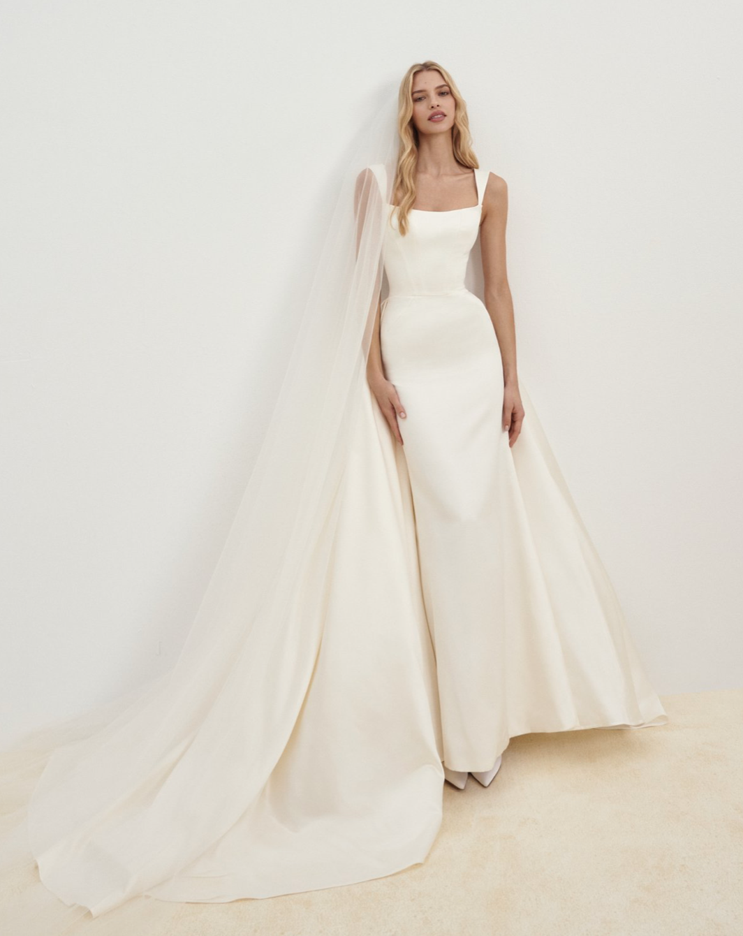 cream and burgundy wedding dress Cream Sweetheart Corset Tulle Maxi Dress Large main image 1