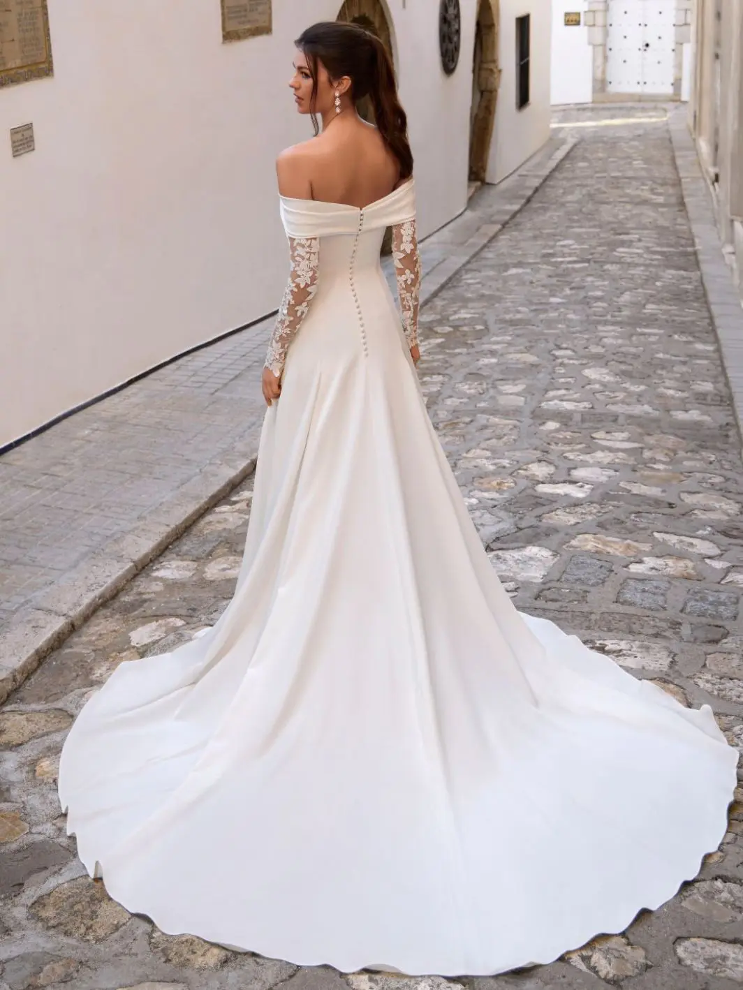 uploads-1776791996362-27_Love_Web_FLORENZA_Look_Bac_1064_1418_80_s_c1