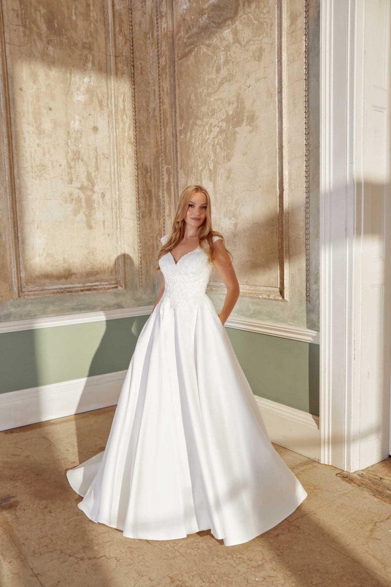 Elegant Mikado ballgown
